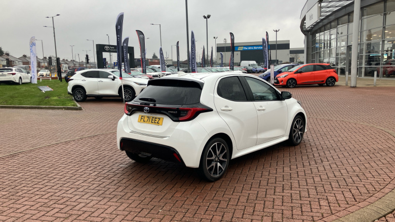 Toyota Yaris 1.5 Hybrid Dynamic 5dr CVT Hybrid Hatchback